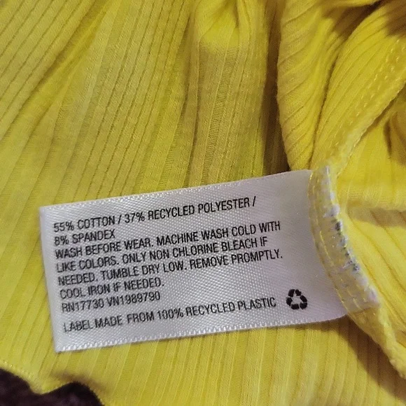 Two Tank Tops - Picture 4 of 5